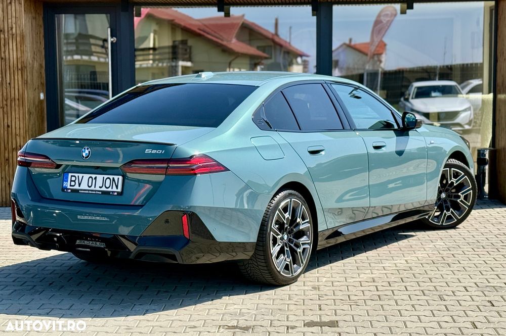 BMW Seria 5 520i Aut. - 2