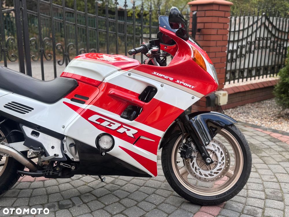 Honda CBR - 10