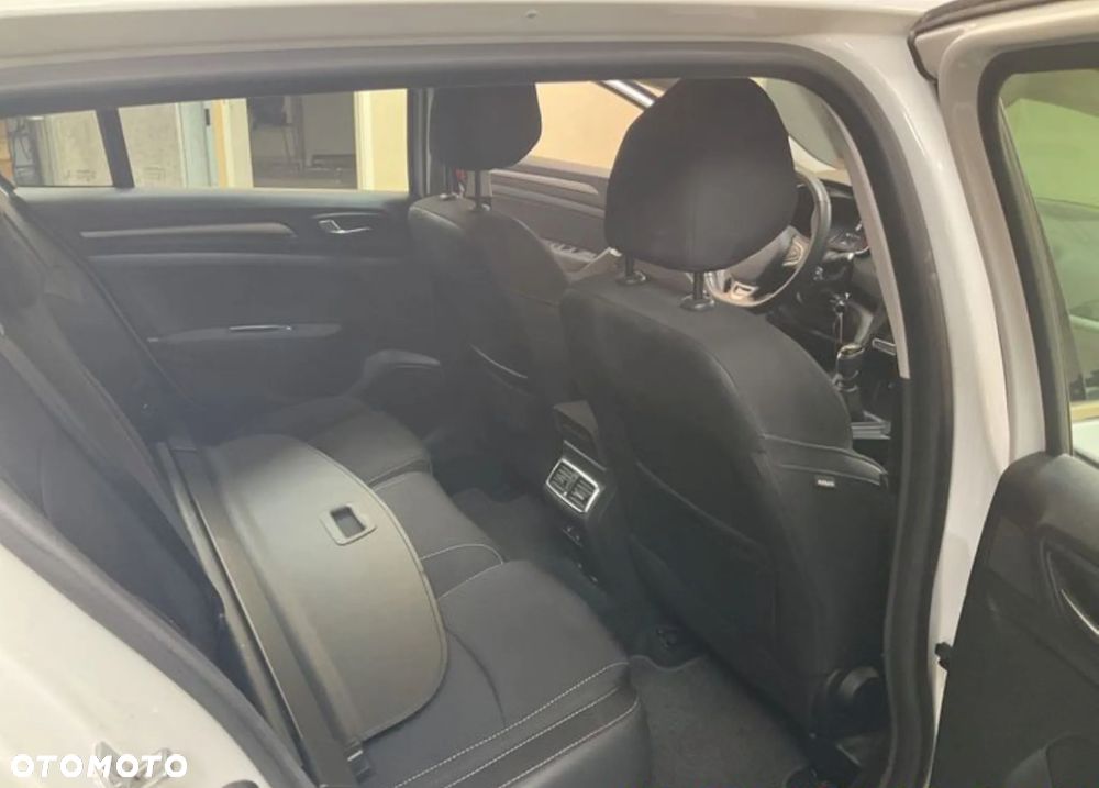 Renault Megane 1.5 Blue dCi Zen - 4