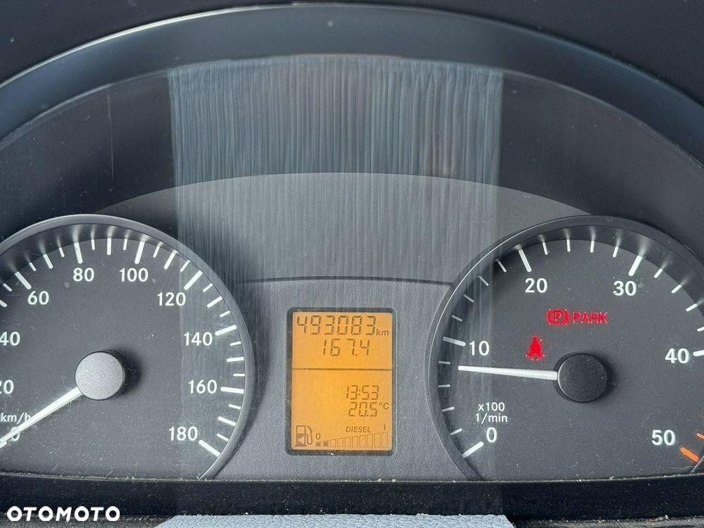 Mercedes-Benz Sprinter - 17