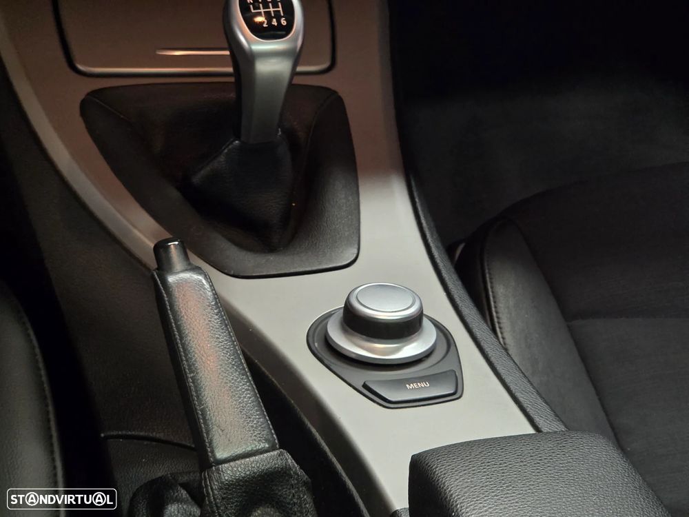 BMW 320 d Navigation - 27