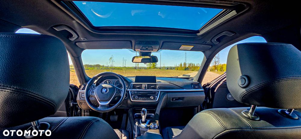 BMW Seria 3 328i Luxury Line - 28