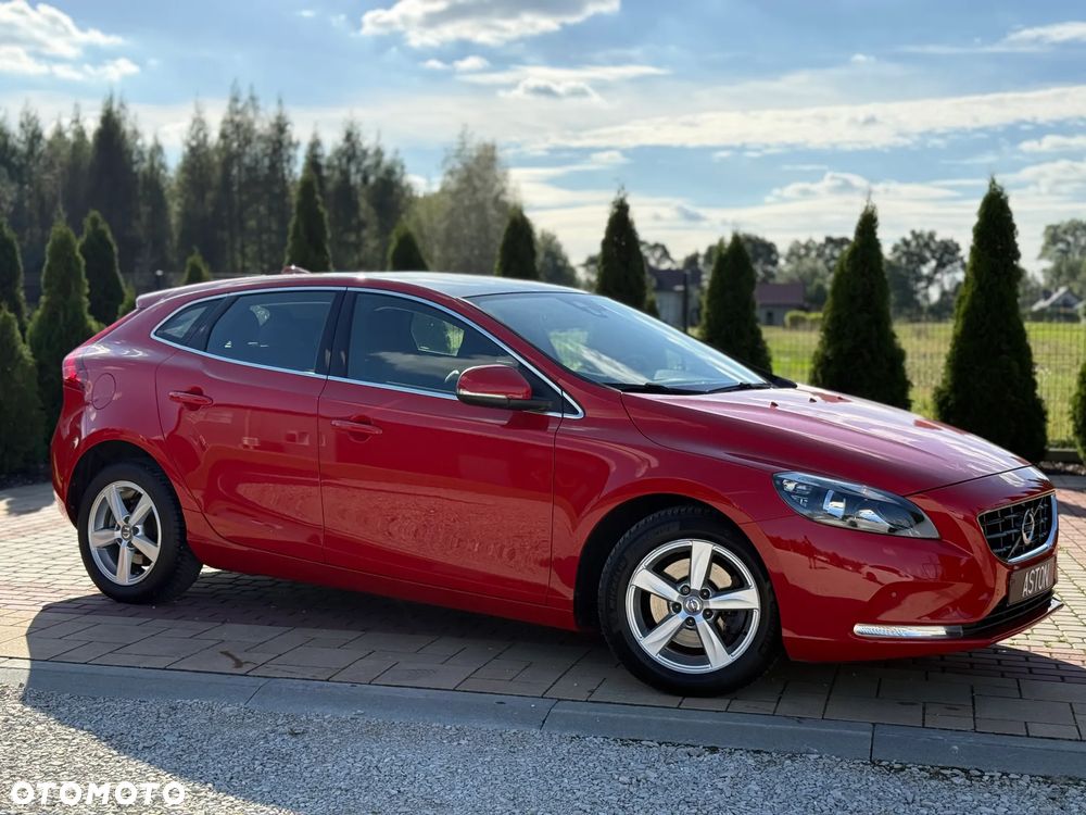 Volvo V40 T2 Momentum - 3