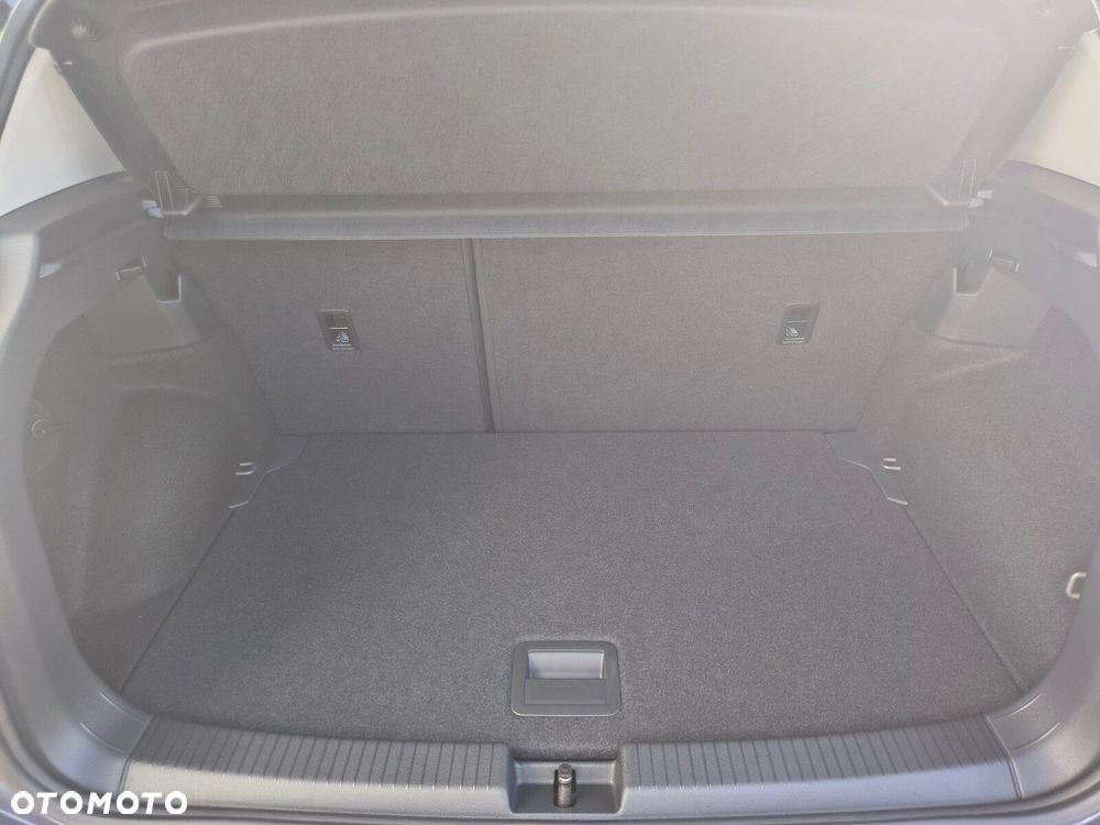 Volkswagen T-Cross - 25