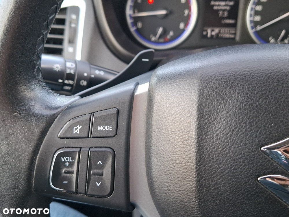 Suzuki SX4 S-Cross 1.4 T Premium - 25