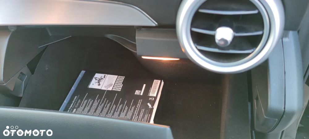 Mercedes-Benz Klasa C 200 d 9G-TRONIC AMG Line - 22