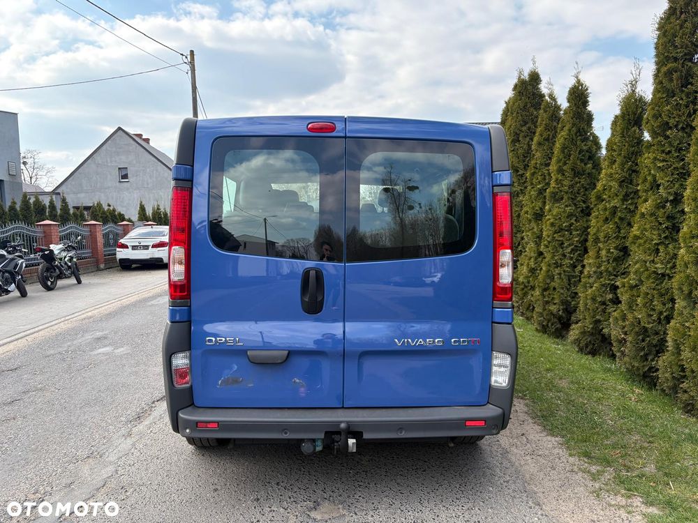 Opel Vivaro - 9