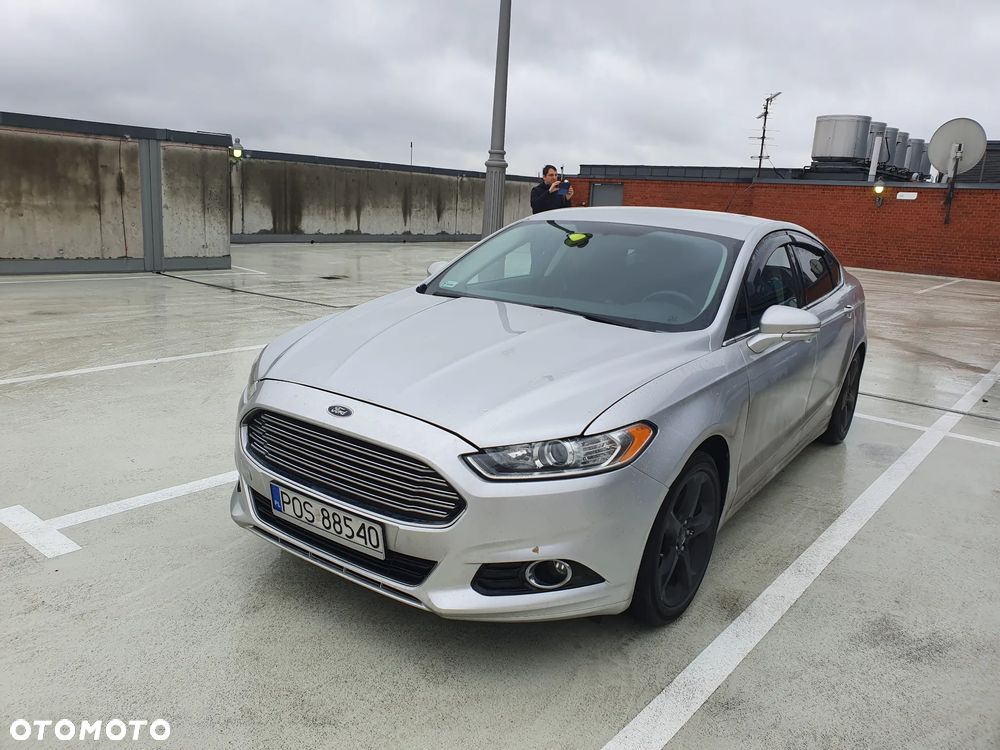 Ford Fusion - 2