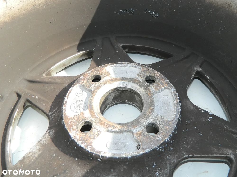 Felgi ALUMINIOWE  4x108 15" 7Jx15H2  ET45 Audi 80 - 19