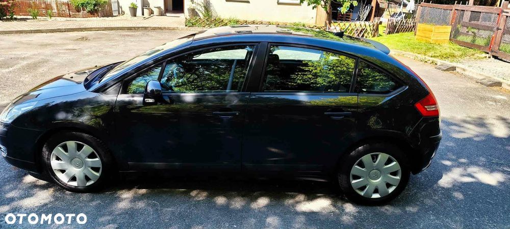 Citroën C4 1.4 16V X - 6