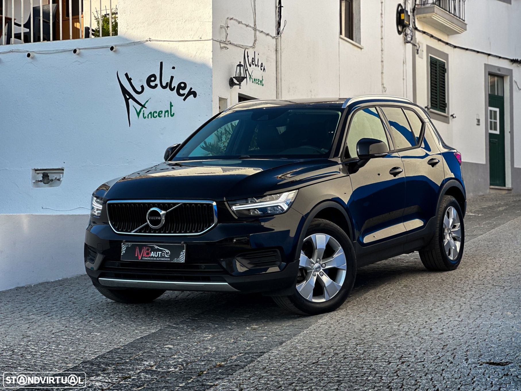 Volvo XC 40 2.0 D3 Momentum - 1