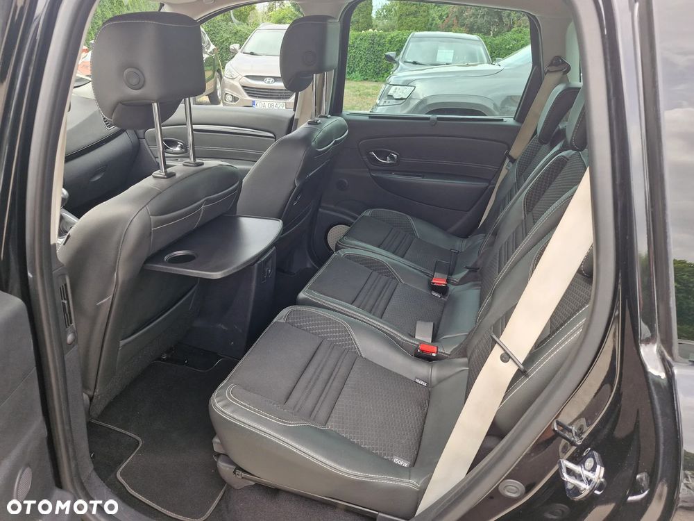 Renault Grand Scenic ENERGY TCe 130 BOSE EDITION - 21