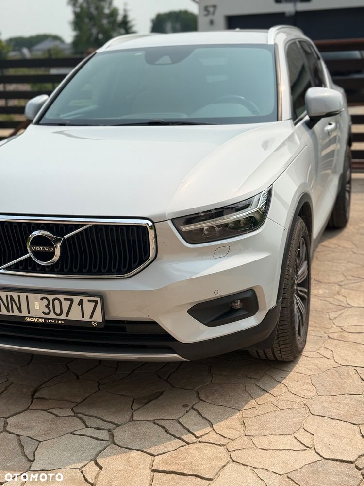 Volvo XC 40 D4 AWD Geartronic Momentum Pro - 2