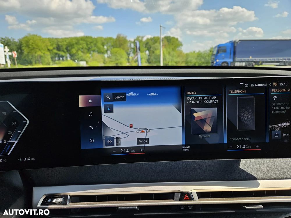 BMW iX xDrive50 - 11