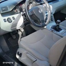 Volkswagen Passat 1.9 TDI Comfortline - 8