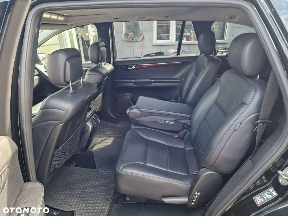 Mercedes-Benz Klasa R 350 CDI L DPF 4Matic 7G-TRONIC - 29
