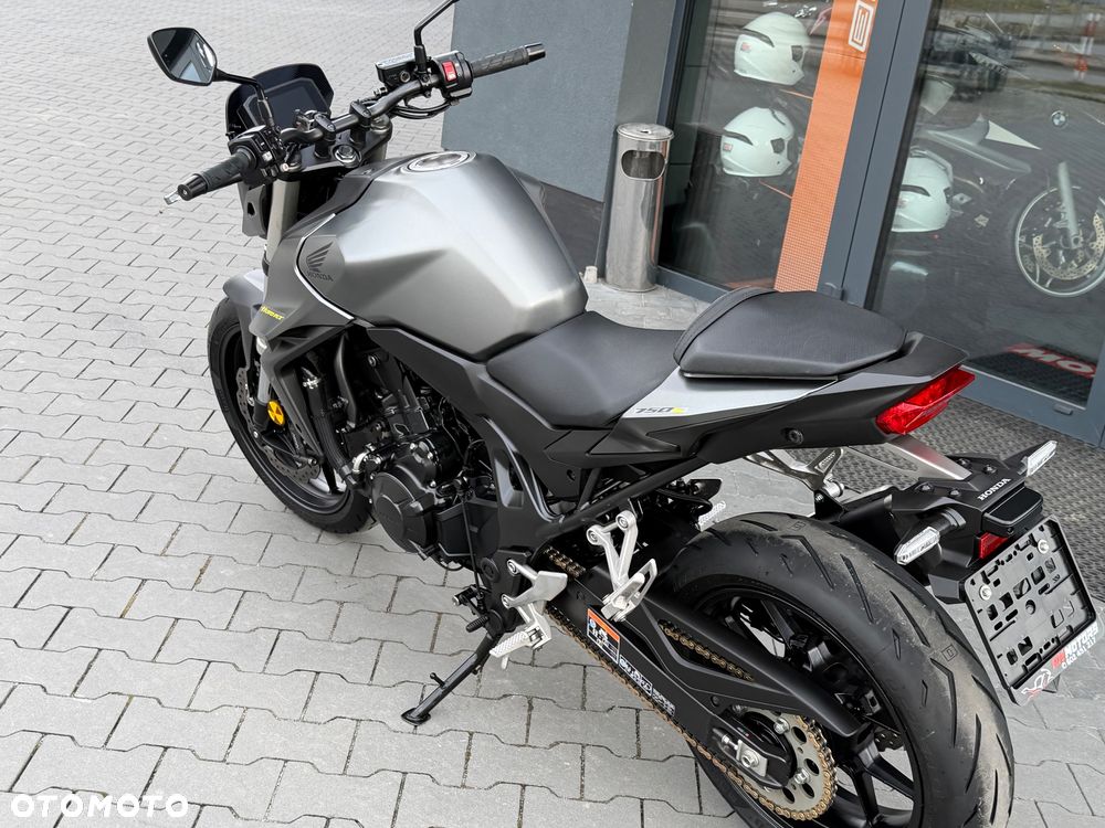 Honda Hornet - 33