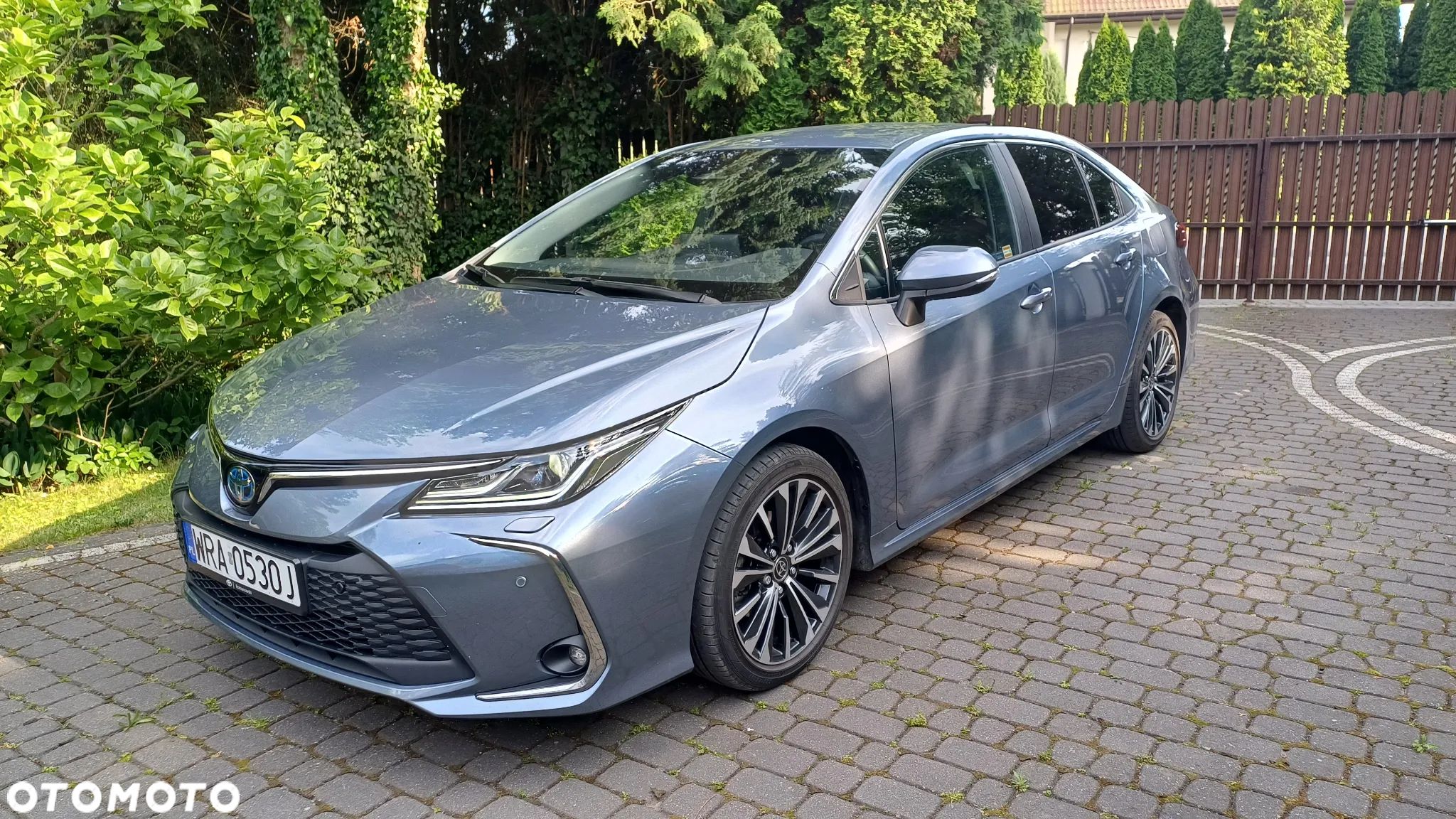 Toyota Corolla - 1