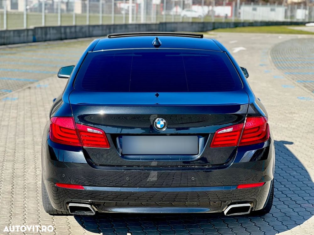 BMW Seria 5 550i xDrive AT - 3