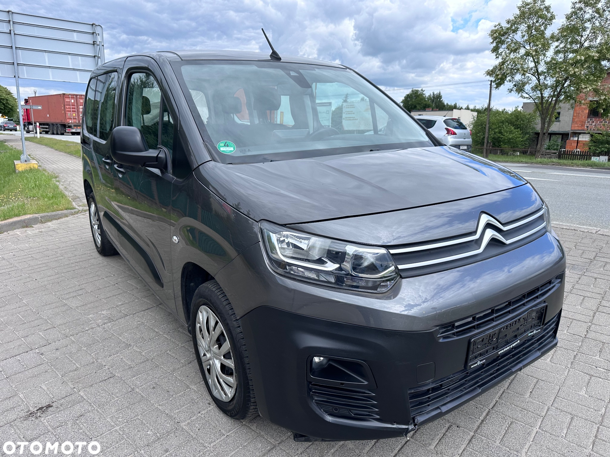 Citroën Berlingo M PureTech 110 SHINE - 9