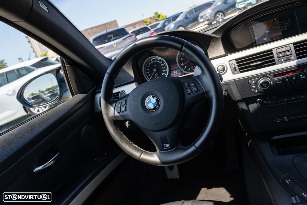 BMW M3 Auto - 27