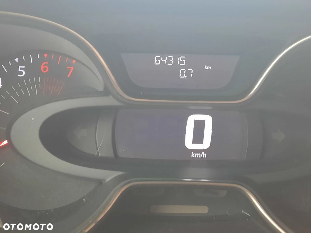 Renault Captur TCe 150 GPF INTENS - 23