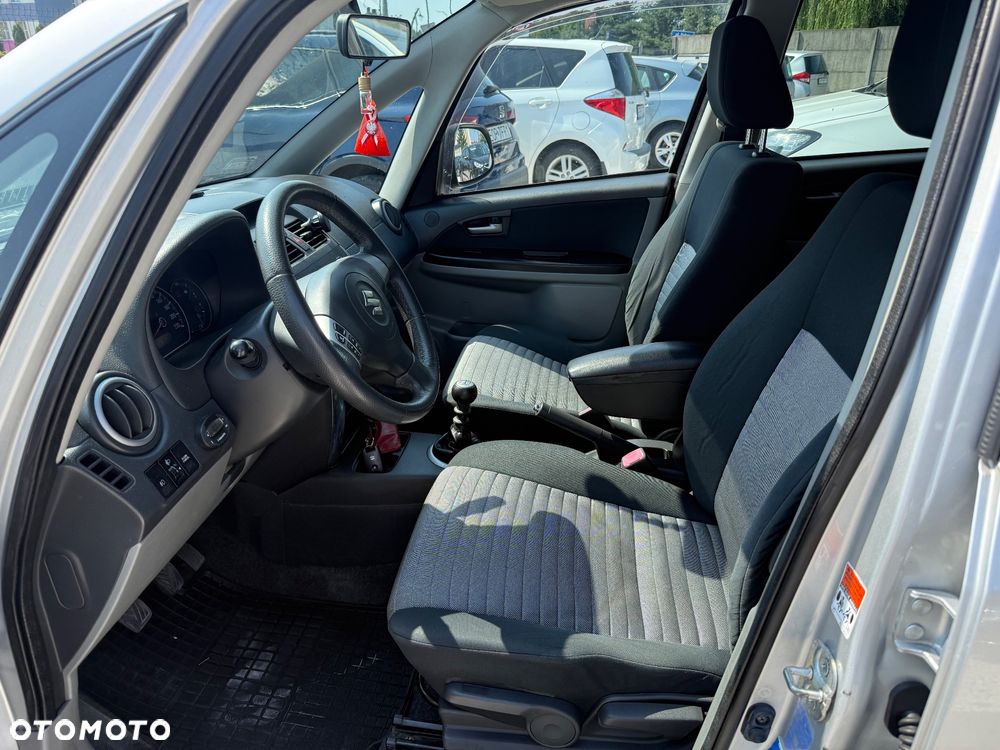 Suzuki SX4 1.9 DDiS DPF 4x2 Comfort - 10