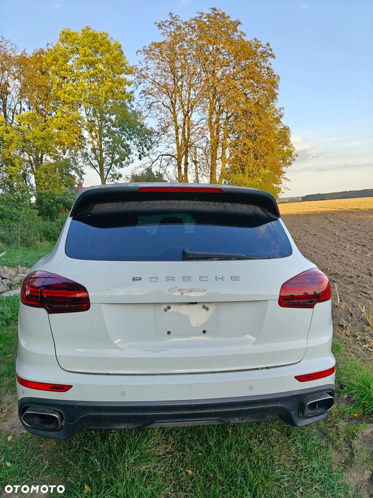 Porsche Cayenne - 7
