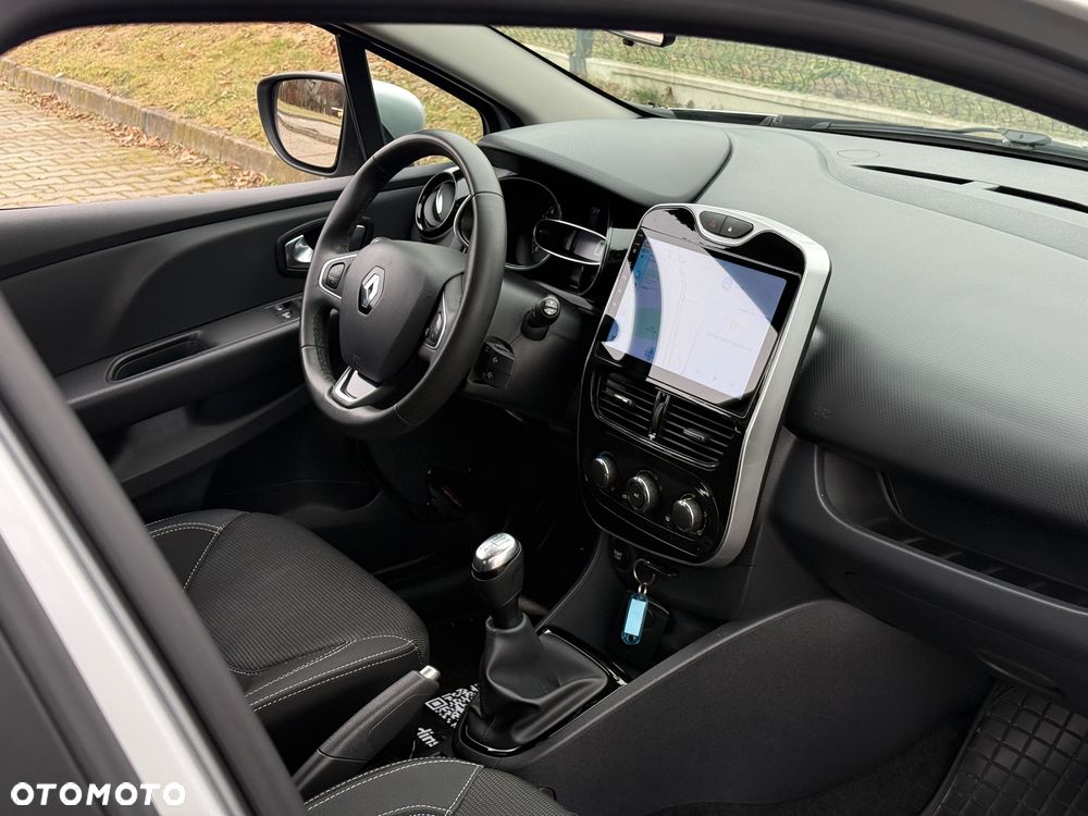 Renault Clio 1.2 16V Alize - 12