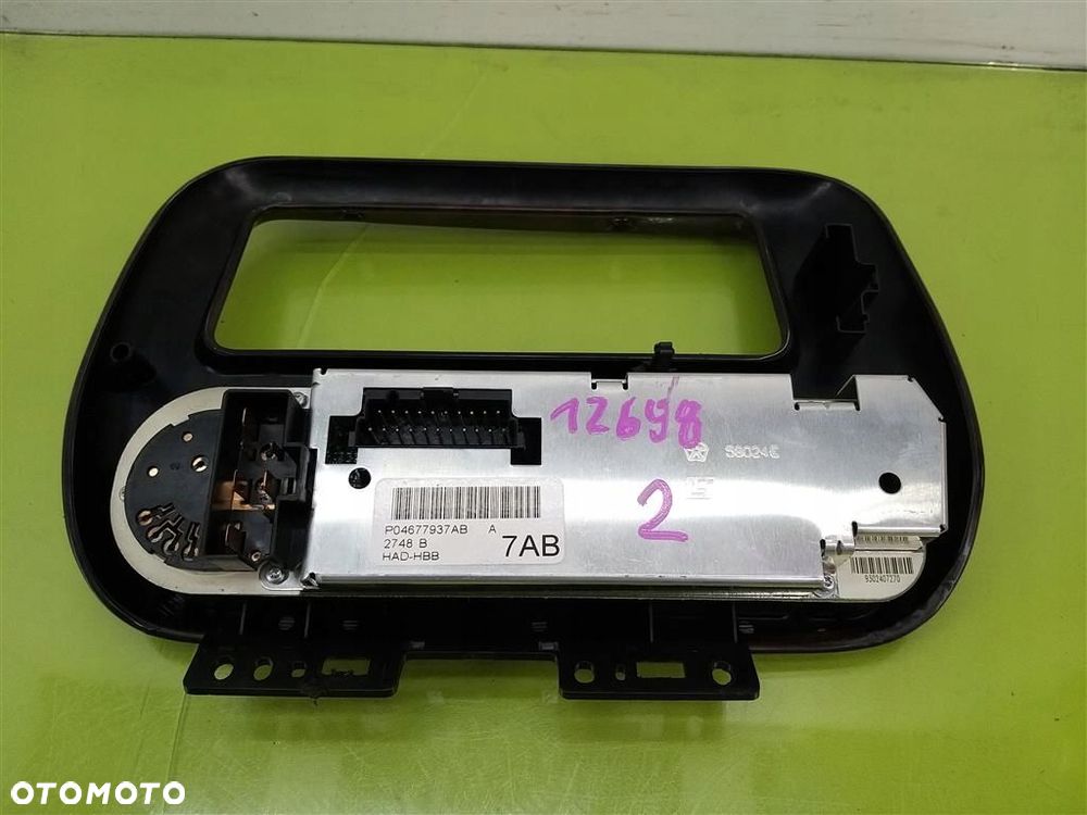 Panel klimatyzacji Chrysler Voyager III 1995-2000 R P04677937AB - 2