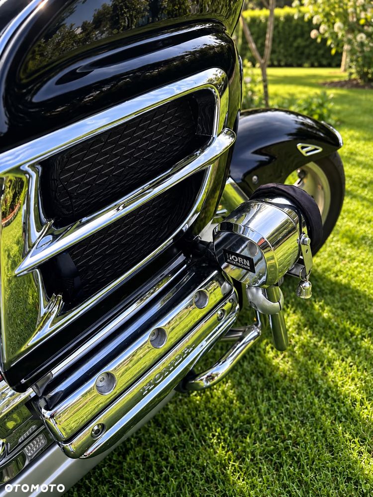Honda GL - 12