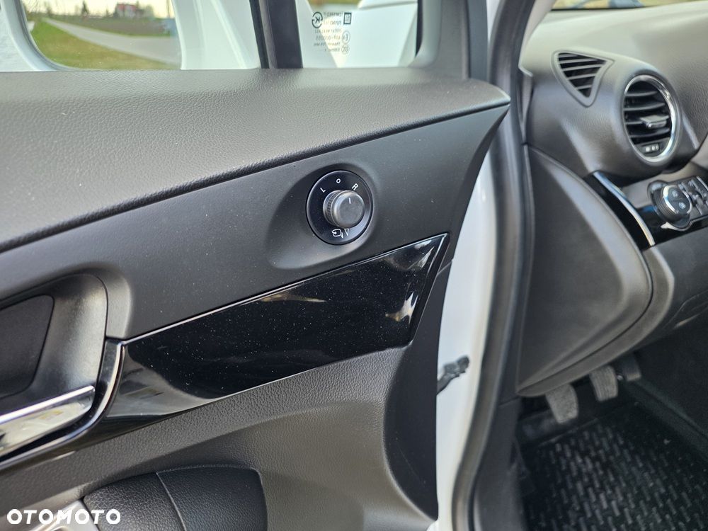 Chevrolet Orlando 2.0 D LTZ - 24