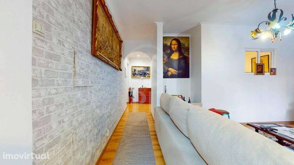 ✨ Apartamento T3 com Logradouro de 75m2 na Amadora – Oportunidade Impe - Grande imagem: 3/29