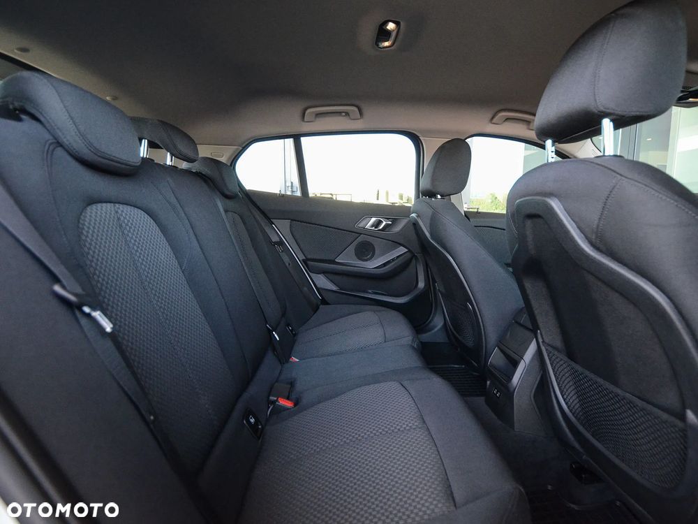 BMW Seria 1 118i Advantage - 21