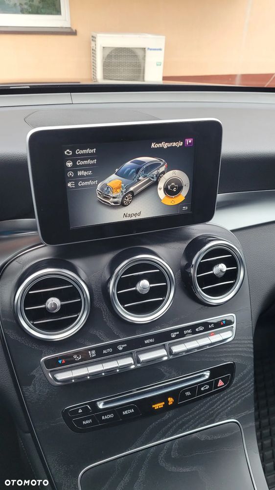 Mercedes-Benz GLC - 24