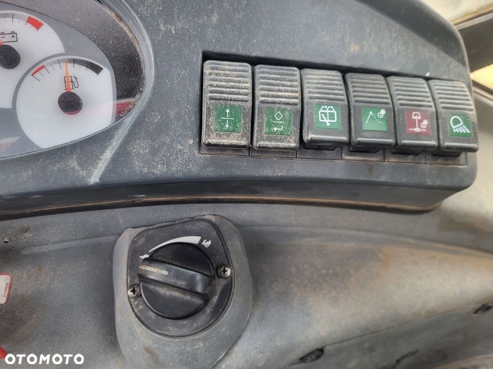 New Holland B110B 4X4 - 24