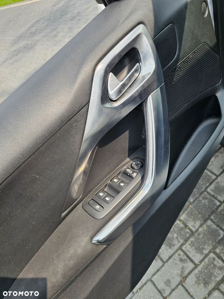 Peugeot 2008 1.2 VTi Allure - 15