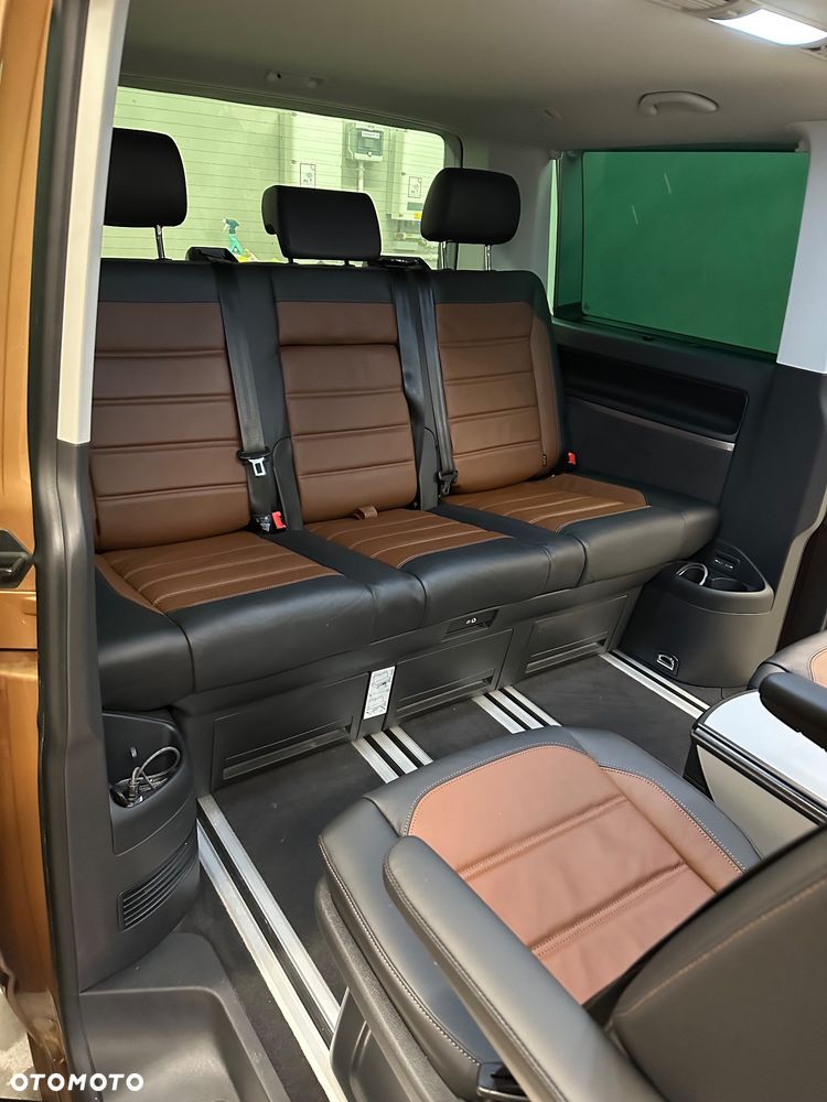 Volkswagen Multivan 2.0 TDI L1 Highline 4Motion DSG - 23