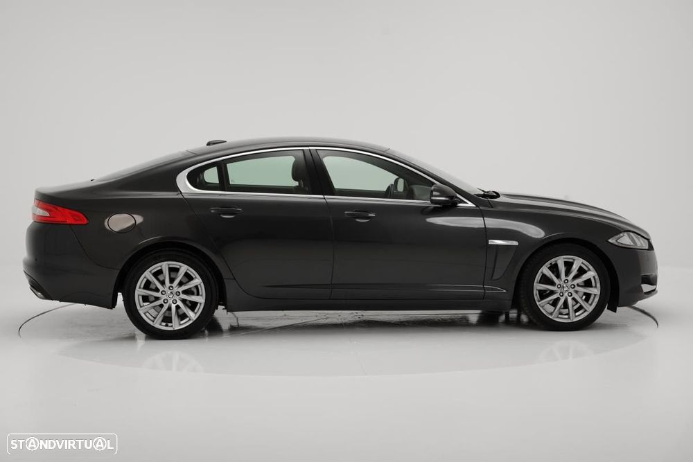 Jaguar XF - 2
