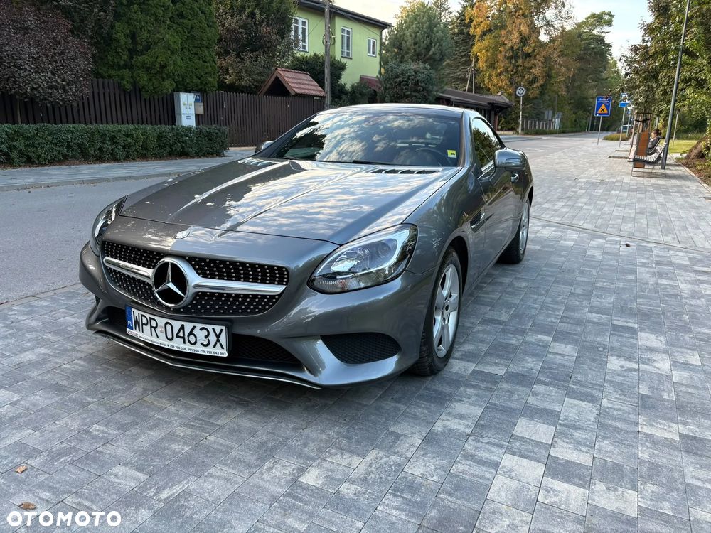 Mercedes-Benz SLC 200 - 17