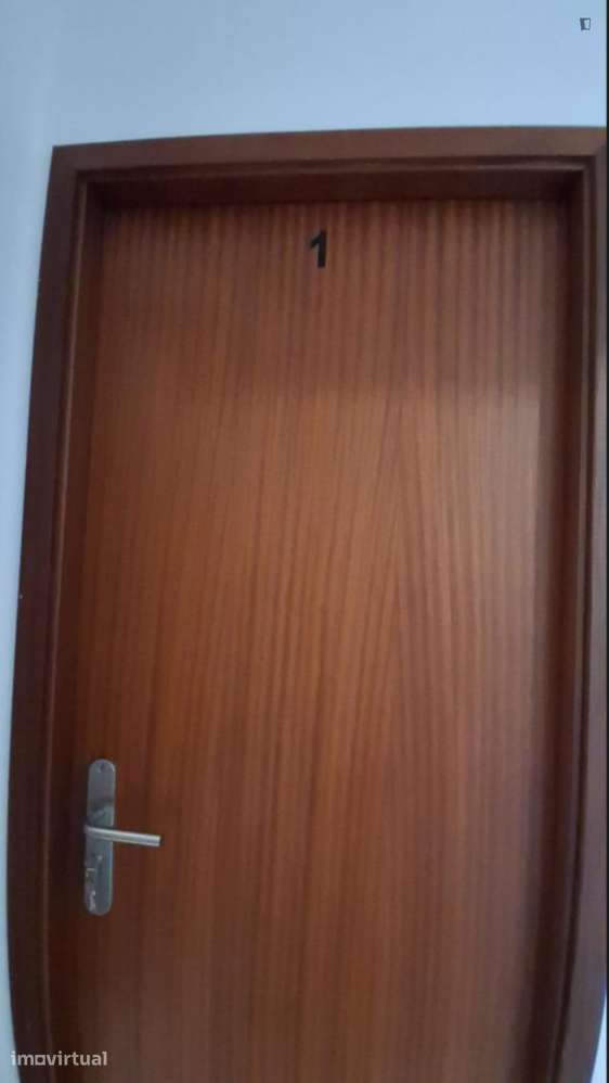Quarto - localizado em Paranhos Porto - Grande imagem: 3/14