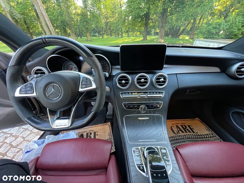 Mercedes-Benz Klasa C AMG 43 4-Matic - 16