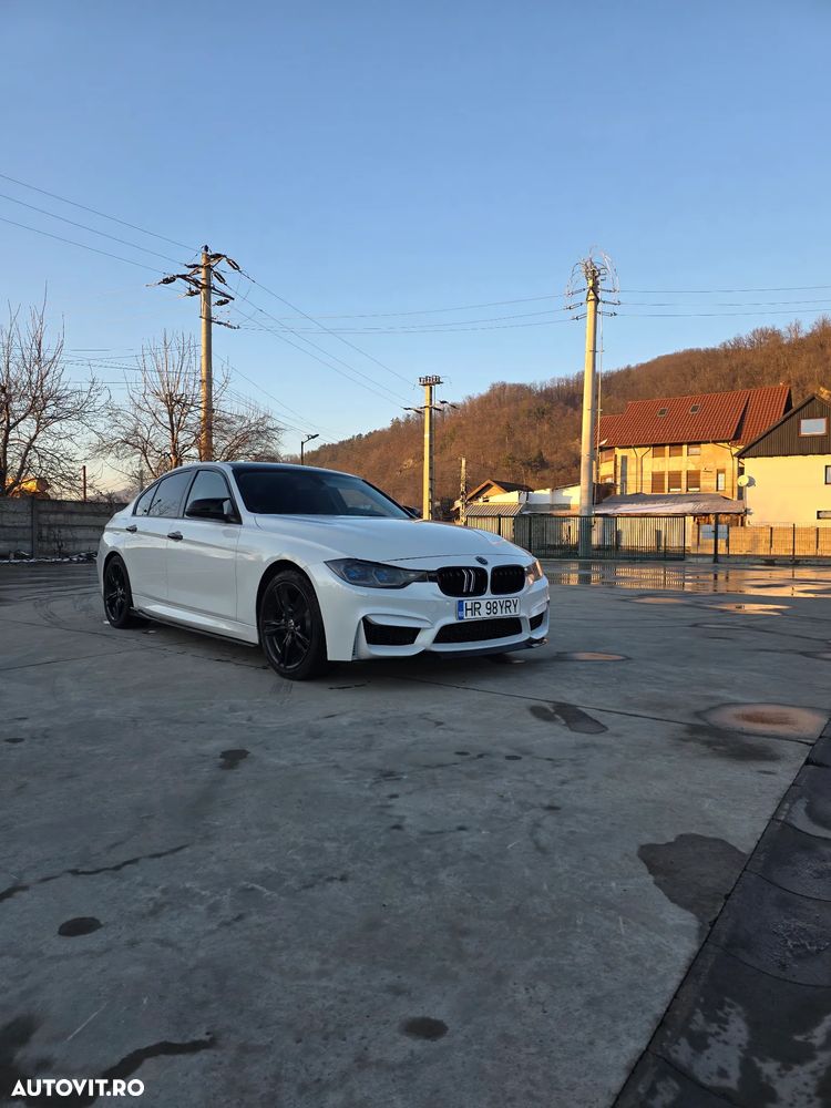 BMW Seria 3 320d - 5
