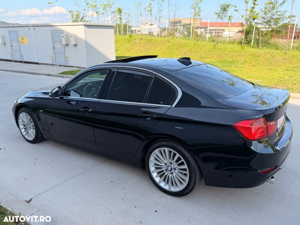 BMW Seria 3 320d Luxury Line - 15