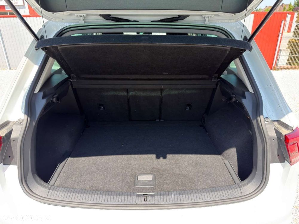 Volkswagen Tiguan - 38