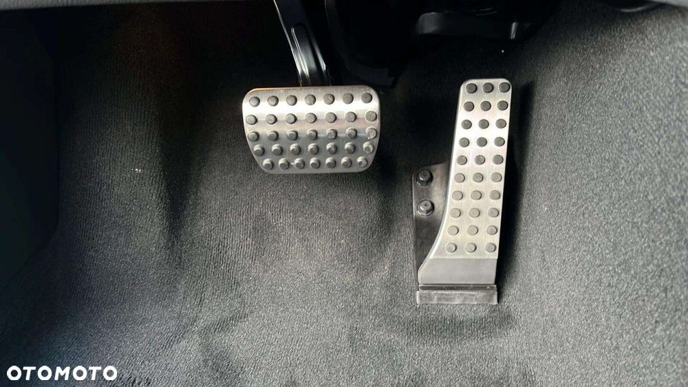 Mercedes-Benz GLC - 16