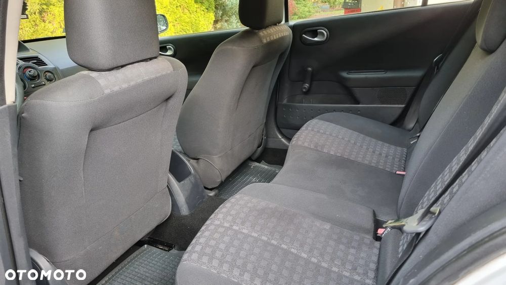 Renault Megane 1.4 16V Alize - 11