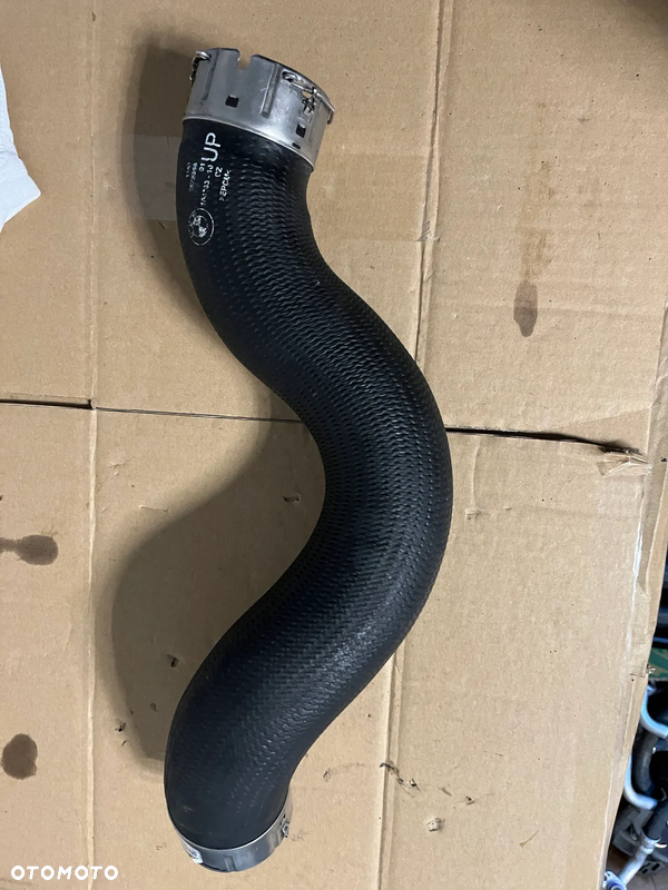 BMW G20 G21 G22 RURA PRZEWÓD INTERCOOLERA 8572856