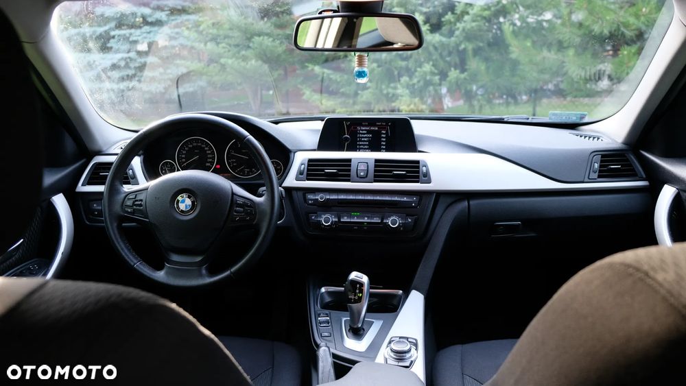 BMW Seria 3 320d Efficient Dynamics Edition - 6