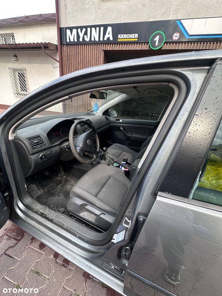 Volkswagen Golf V 1.9 TDI Trendline - 10